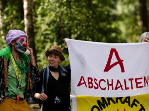 Umweltschutz Vorbild Hanna Poddig bei einem Protest gegen Atomkraft.