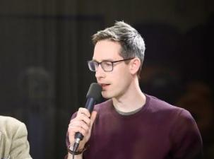 Der Politiker Kay-Michael Dankl bei einer Diskussionsrunde