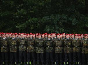 Eine Gruppe junger Bundeswehr-Soldaten